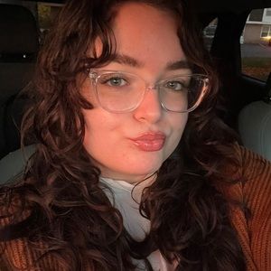 Meet your Posher, Savannah